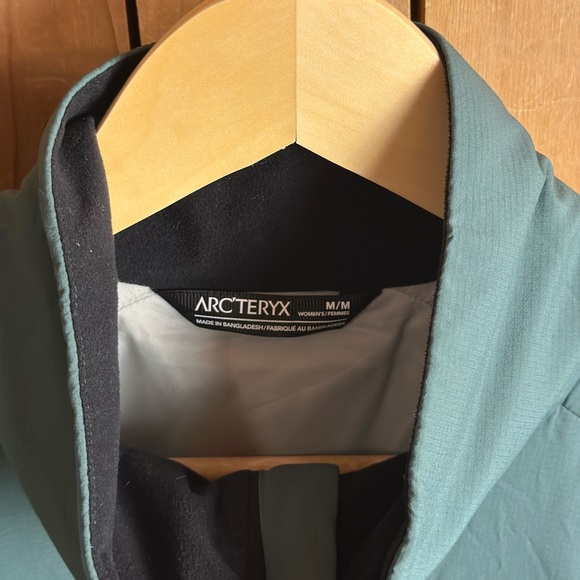 Arc'teryx Atom Jacket in “Muse” Green/Blue/Teal Women’s Size Medium - Picture 6 of 13